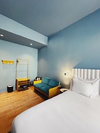 Esqina Cosmopolitan Lodge