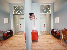 Esqina Cosmopolitan Lodge