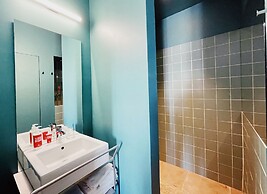 Esqina Cosmopolitan Lodge