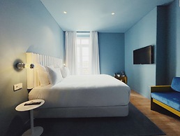 Esqina Cosmopolitan Lodge