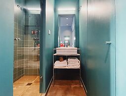 Esqina Cosmopolitan Lodge