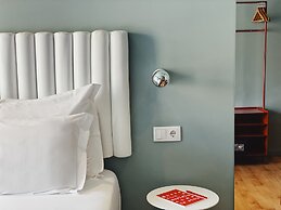 Esqina Cosmopolitan Lodge