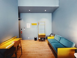 Esqina Cosmopolitan Lodge