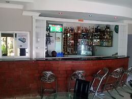 Kakwele Lodge & Tours