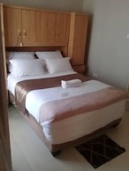 Kakwele Lodge & Tours