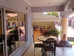 Kakwele Lodge & Tours