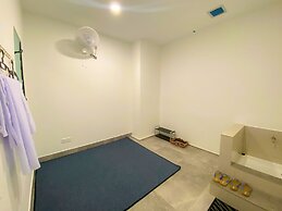 AZ Hotel & Serviced Apartments