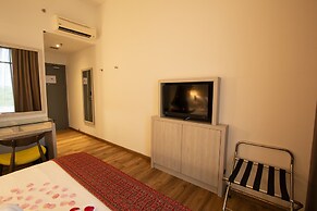 AZ Hotel & Serviced Apartments