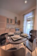 Valletta Strada Stretta Suites