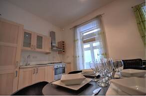 Valletta Strada Stretta Suites