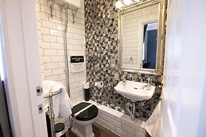 Number 82 The Unthank