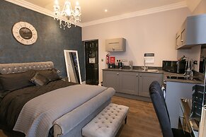 Number 82 The Unthank