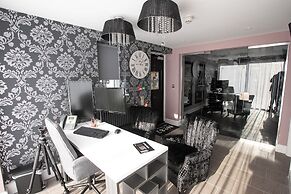 Number 82 The Unthank