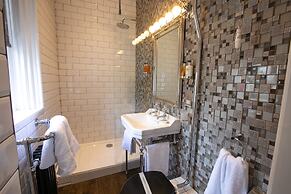 Number 82 The Unthank