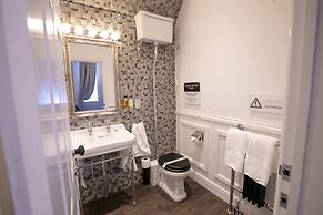 Number 82 The Unthank