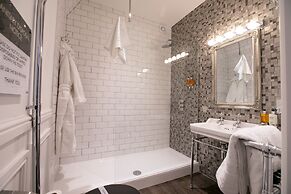 Number 82 The Unthank