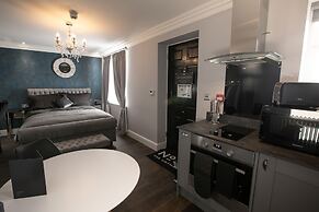 Number 82 The Unthank