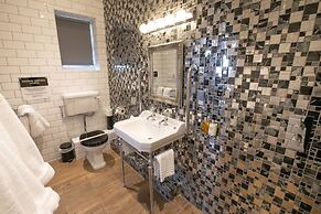 Number 82 The Unthank