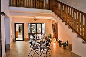 El Patio de los Jazmines