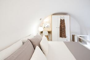 White Orchid Luxury Suites