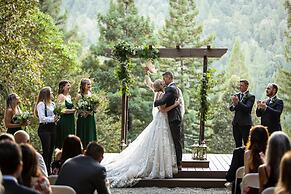 Redwoods River Resort