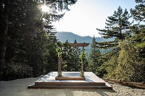 Redwoods River Resort