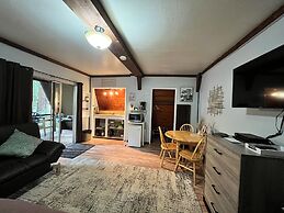 Redwoods River Resort