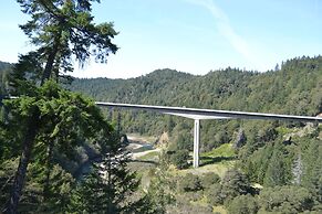 Redwoods River Resort