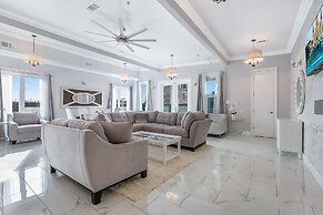 Spacious 5BD Penthouse in NOLA