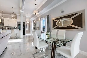 Spacious 5BD Penthouse in NOLA