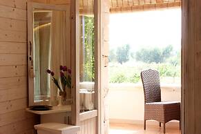 Trullo Madia with Shared Hot Tub in Nature