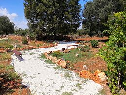Trullo Madia with Shared Hot Tub in Nature