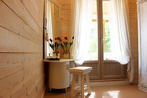 Trullo Madia with Shared Hot Tub in Nature