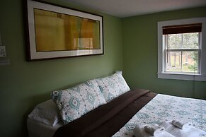 Brook Road Inn