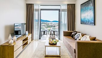 Johnny's Apartment & Ocean Villa