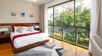 Johnny's Apartment & Ocean Villa