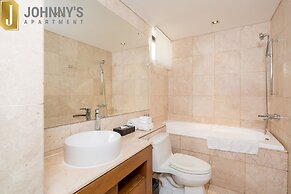 Johnny's Apartment & Ocean Villa