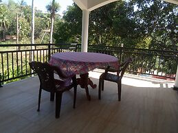 Amada Lake View Homestay