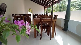Turtle paradise villa & restaurant