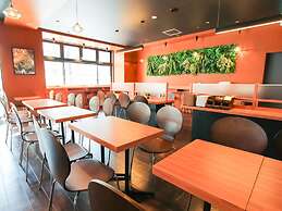 HOTEL LiVEMAX PREMIUM Himejieki-Minami