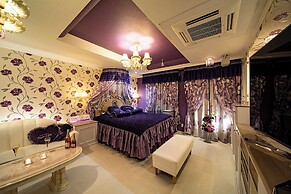 Rose Lips Shinsaibashi - Adults Only