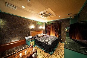 Rose Lips Shinsaibashi - Adults Only