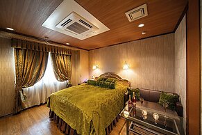 Rose Lips Shinsaibashi - Adults Only