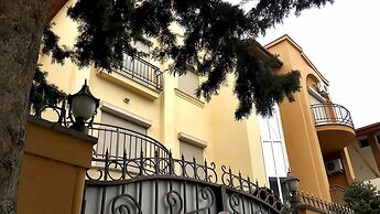 Villa Courtyard