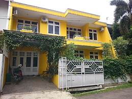Cendana Mulia Hostel