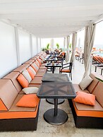 Ocean Million Dollar View Studio + Balcony #3