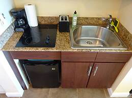 Ocean Million Dollar View Studio + Balcony #3