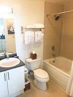 Ocean, Marina & City View Studio + Balcony #2