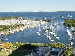 Ocean, Marina & City View Studio + Balcony #2
