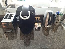 Ocean, Marina & City View Studio + Balcony #2